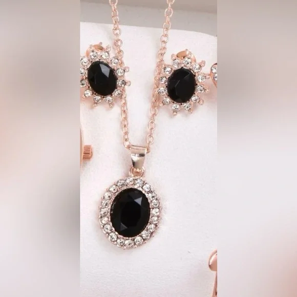 Jewelry Set - Picture 3 of 3